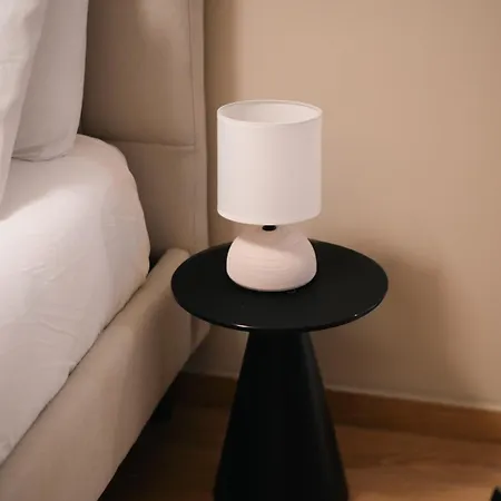 Balcony Double - 3 Min Walk To Benina Express